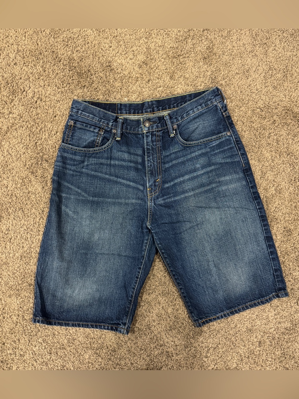 Levi’s 569 Men Bermuda Denim Shorts— Denim Jorts— Waist 32